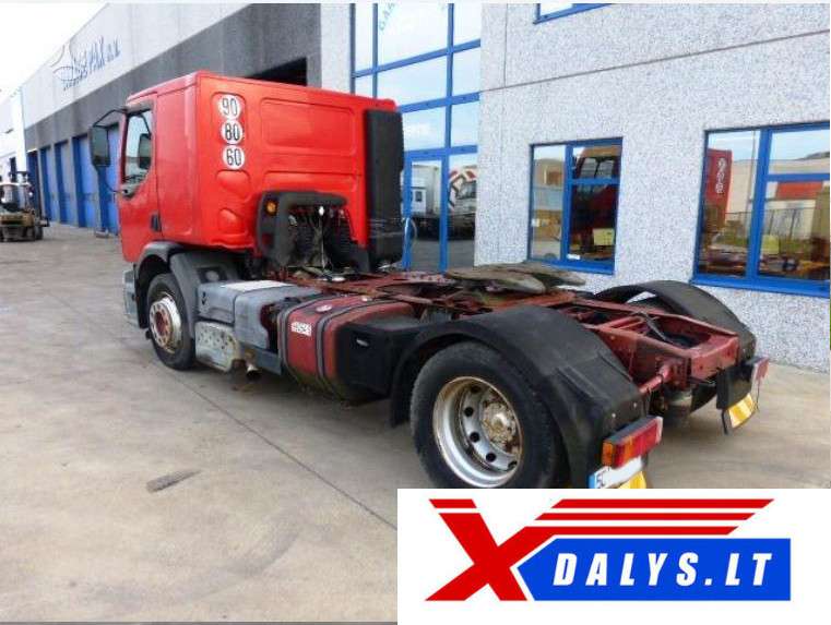 Renault Premium, vilcējs