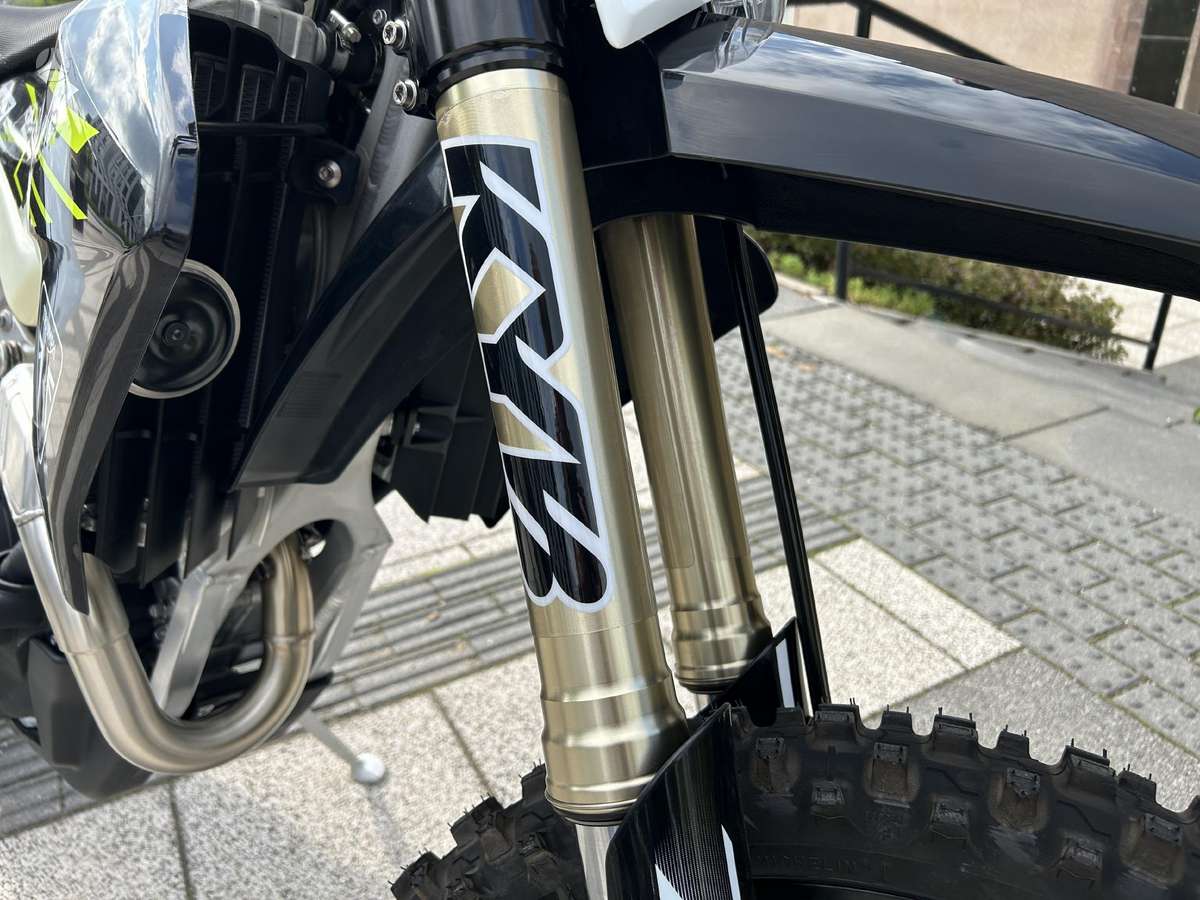 Triumph TF-250 E 249cc, enduro / adventure