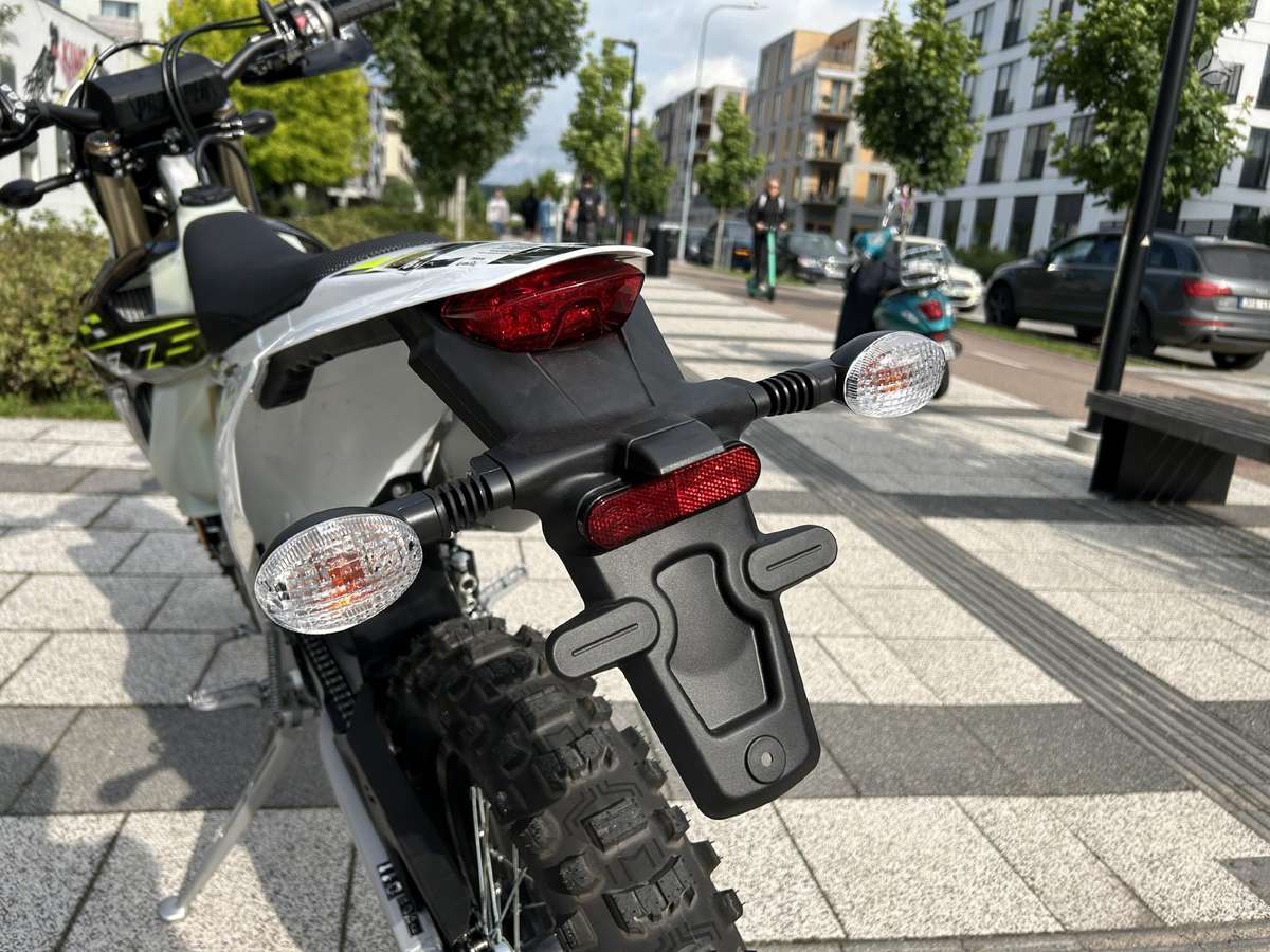 Triumph TF-250 E 249cc, enduro / adventure