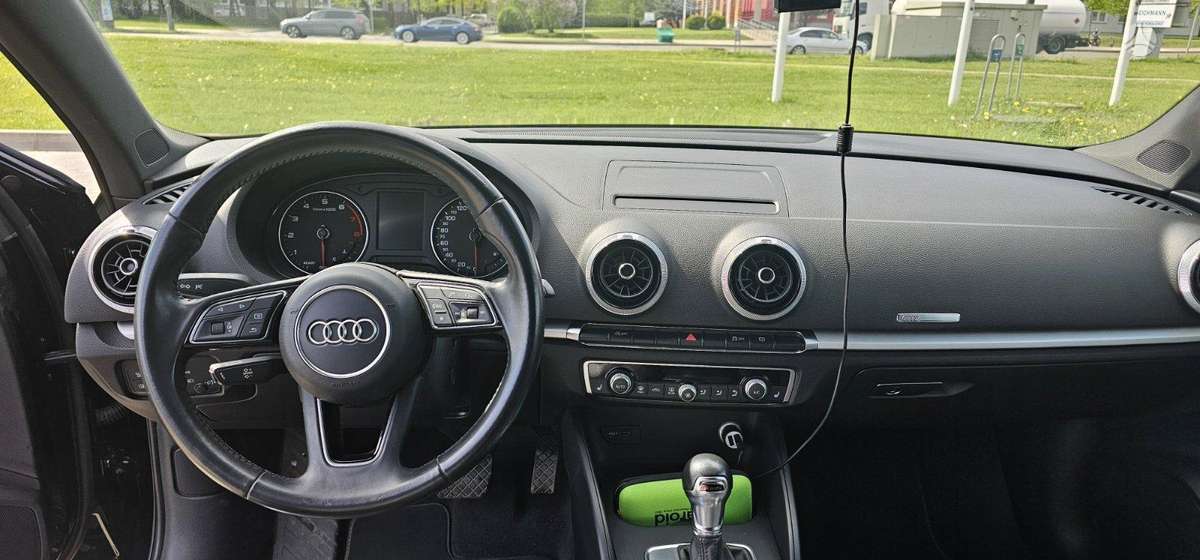 Audi A3, 2.0 l., Седан