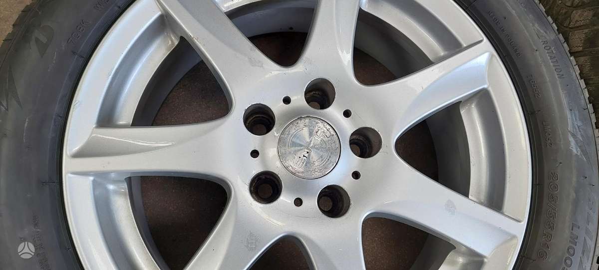 Enzo, lengvojo lydinio, R16
