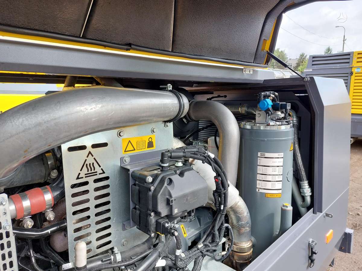 Atlas XAVS 186, compressor