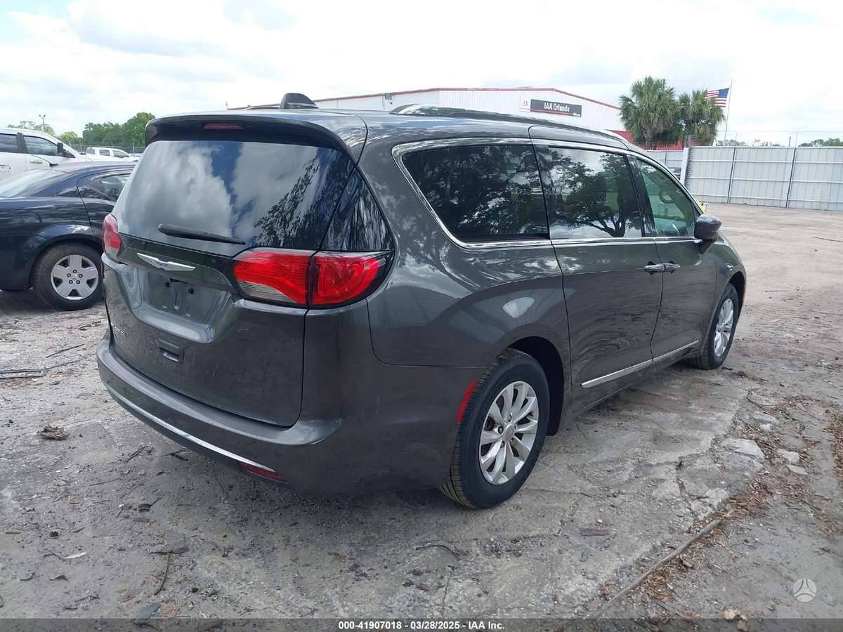 Chrysler Pacifica for parts