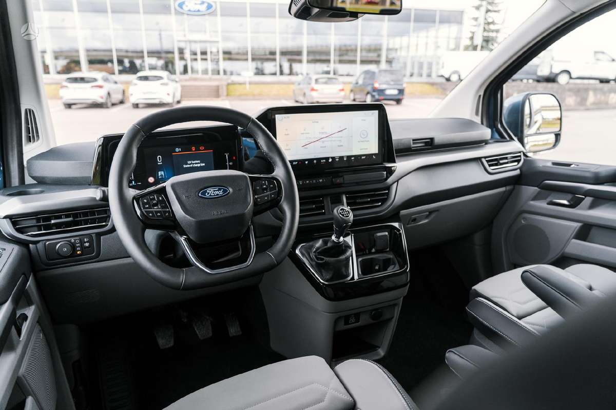 Ford Tourneo Custom, passenger minibus
