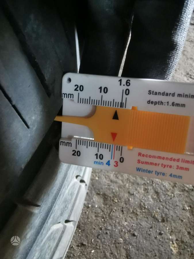 Pirelli, summer 275/40 R19