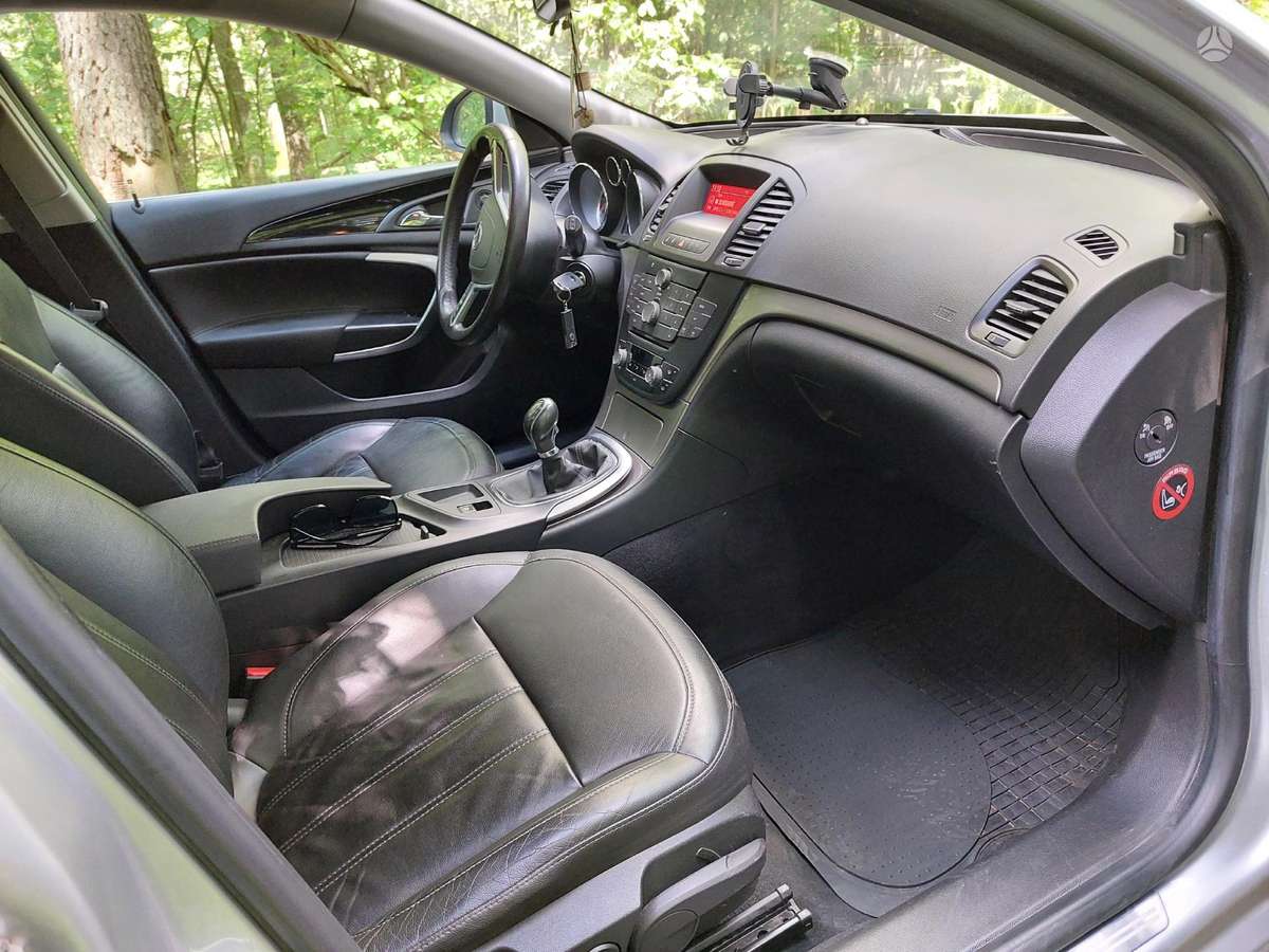 Opel Insignia, 2.0 l., Универсал