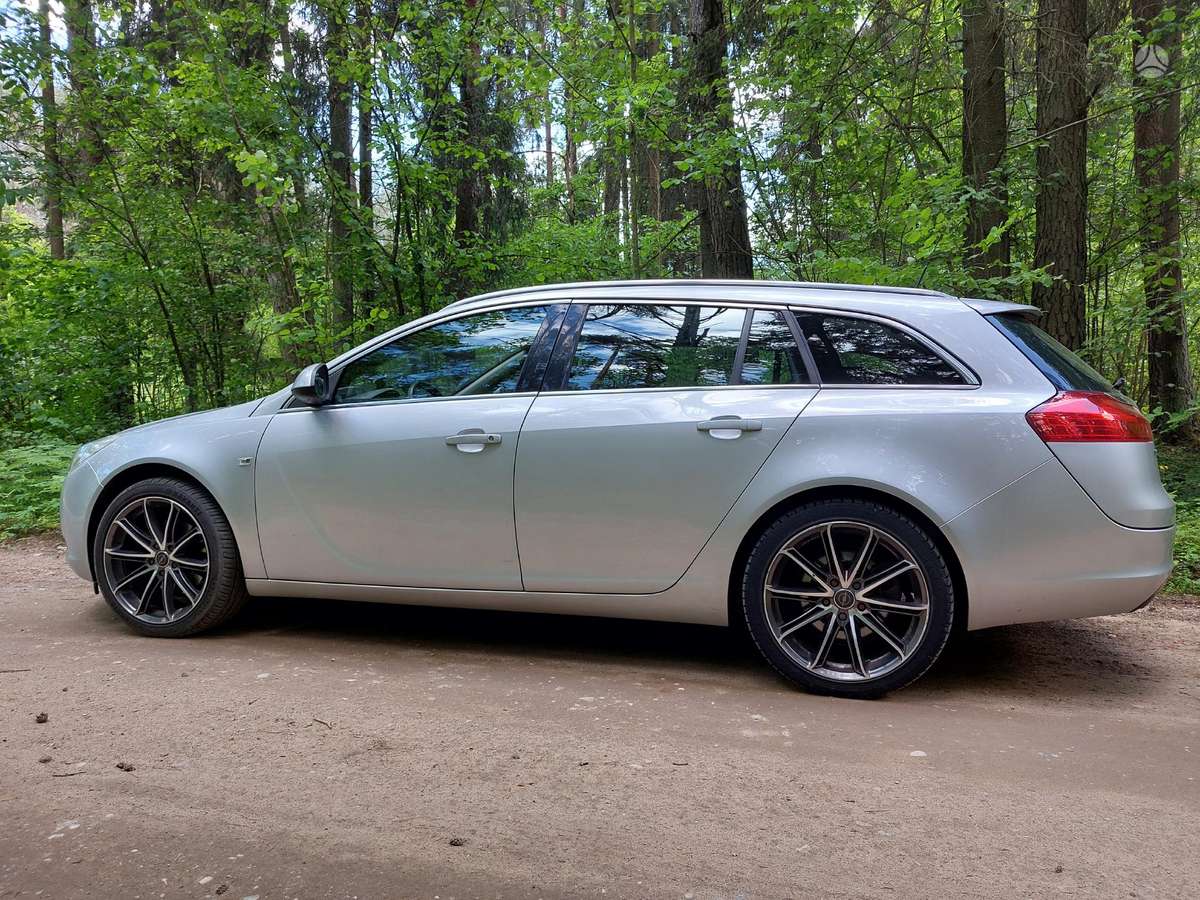 Opel Insignia, 2.0 l., Универсал