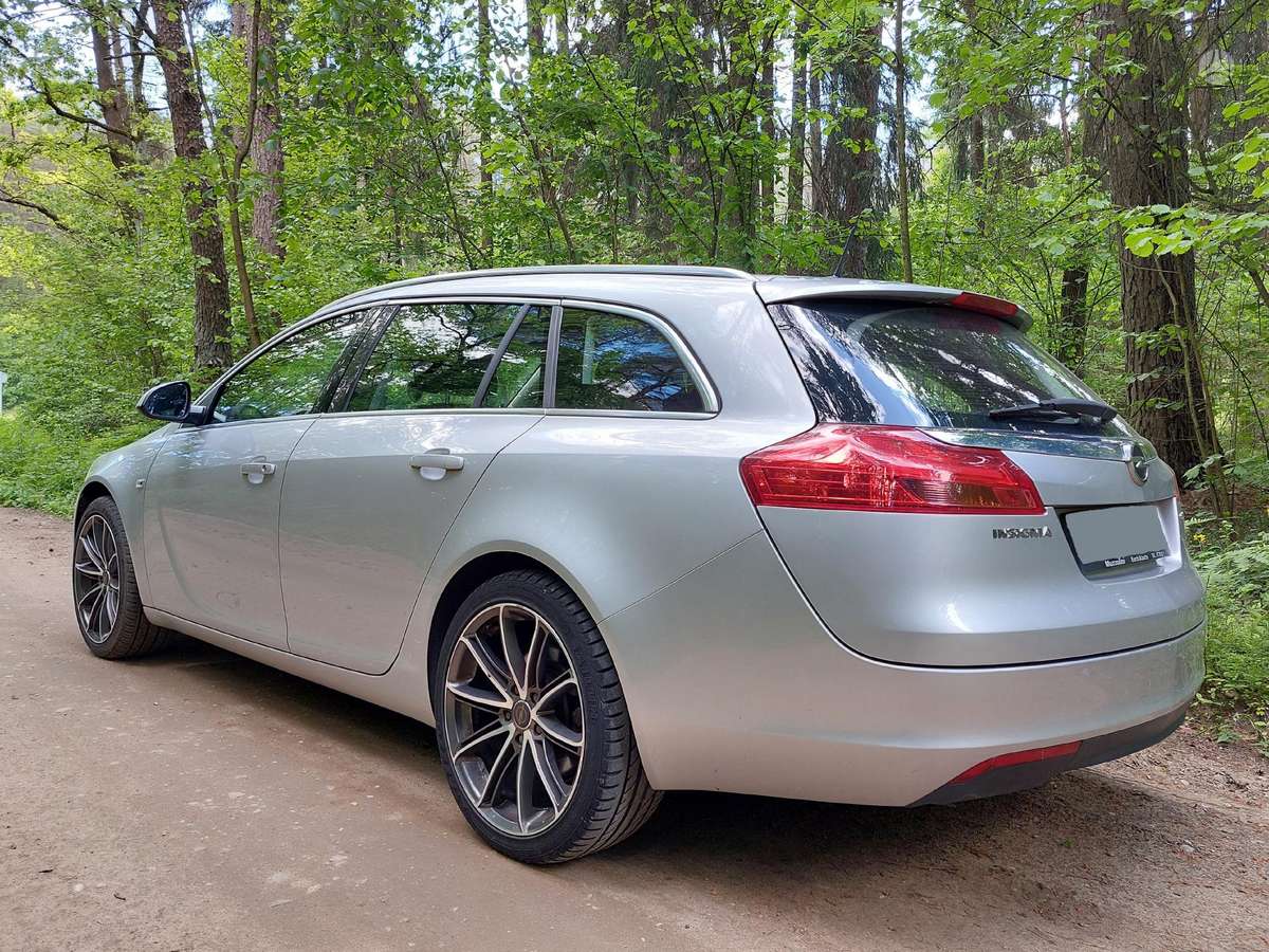Opel Insignia, 2.0 l., Универсал