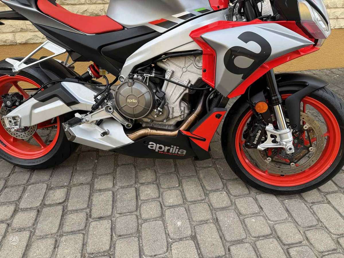 Aprilia Tuono 660cc, street / classic