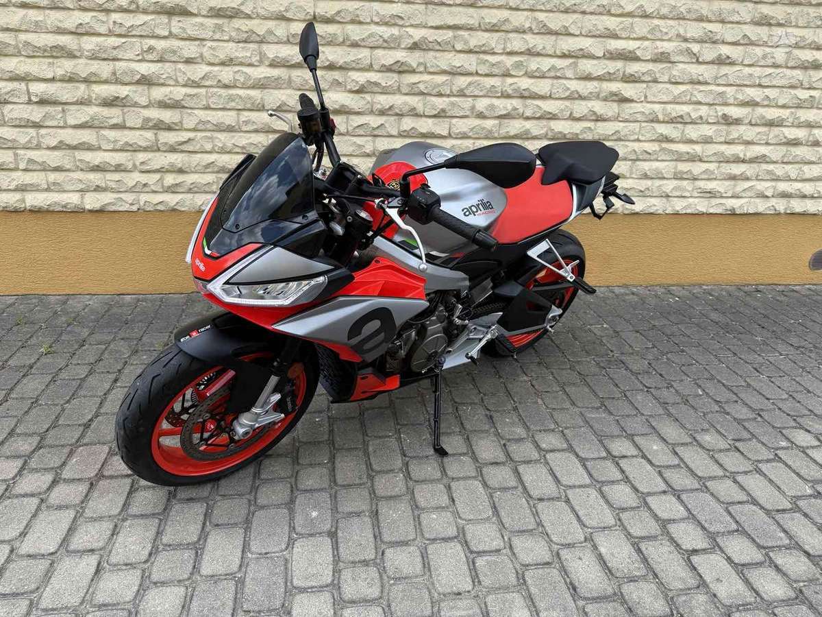 Aprilia Tuono 660cc, street / classic