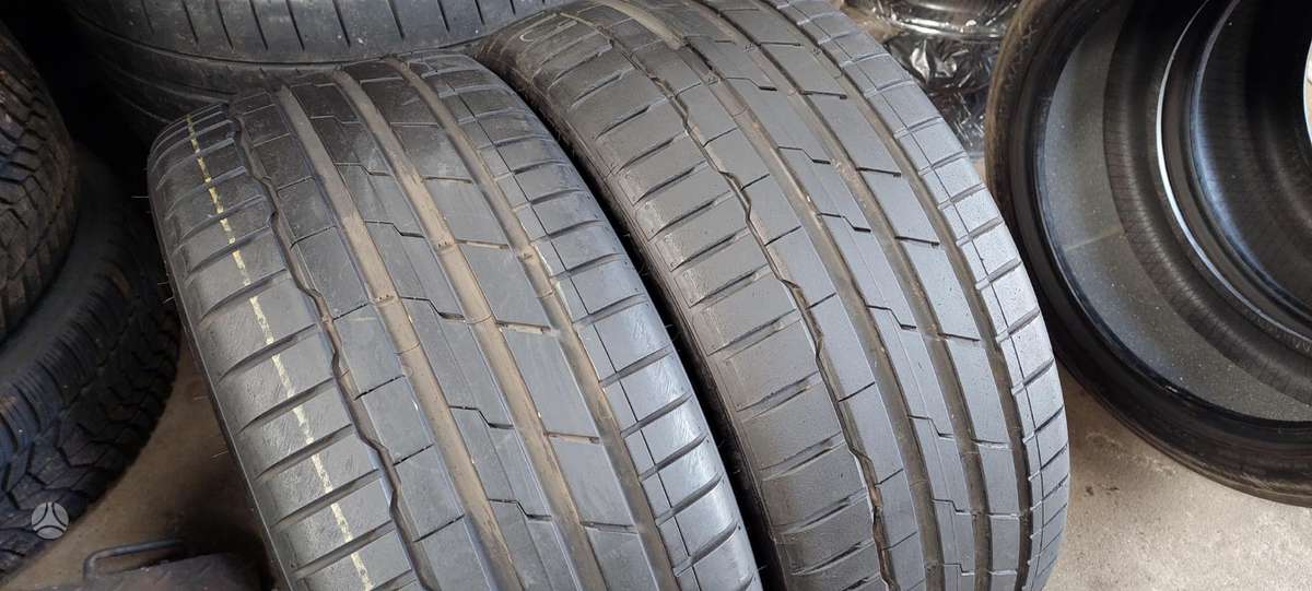 Hankook, vasarinės 235/35 R20