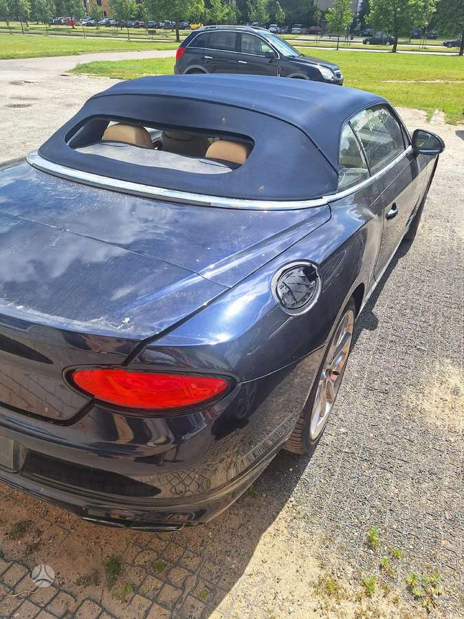 Bentley Continental GT стёкла