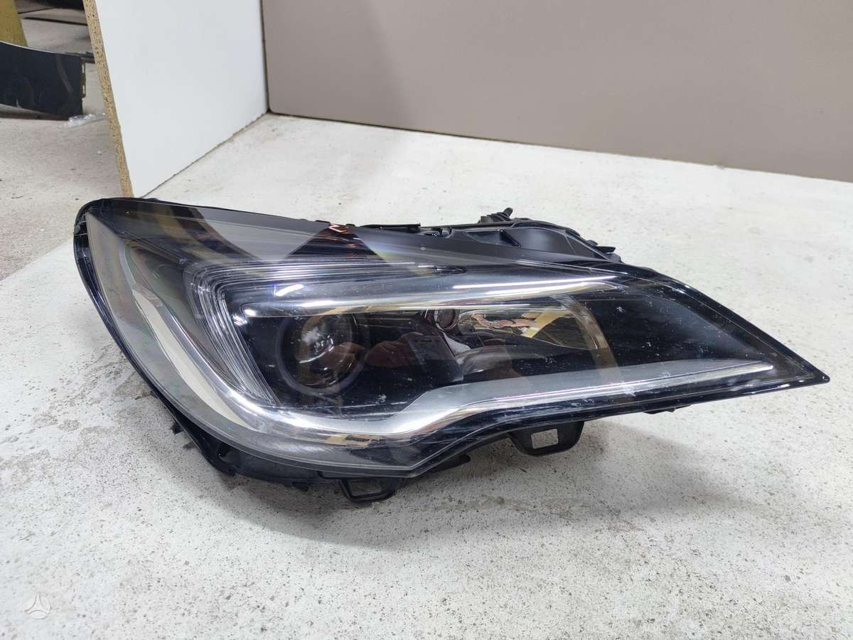 Opel Astra bumper reinforcement, bumpers, lights