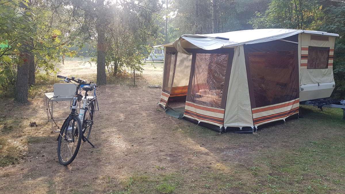 SKIF SKIF    Paradiso, caravans