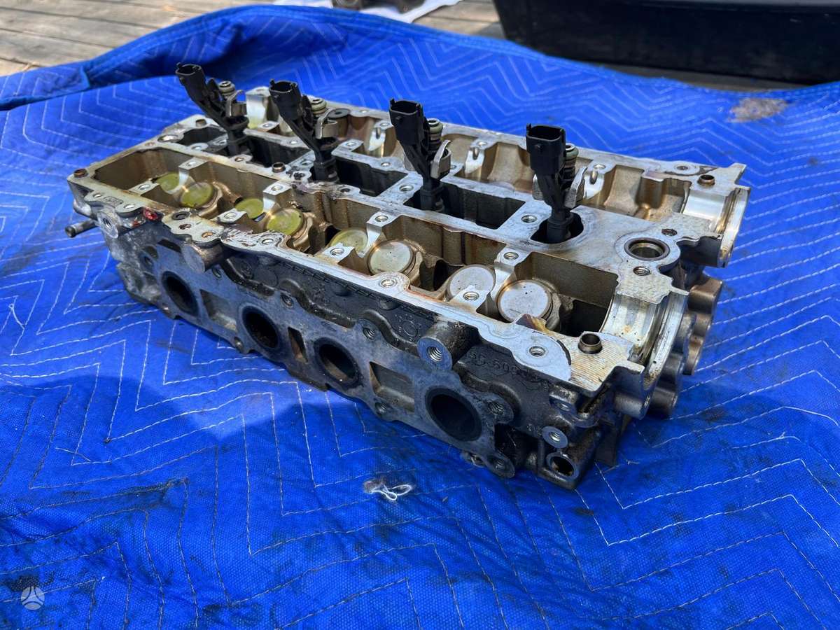 Volvo V60 cylinder head
