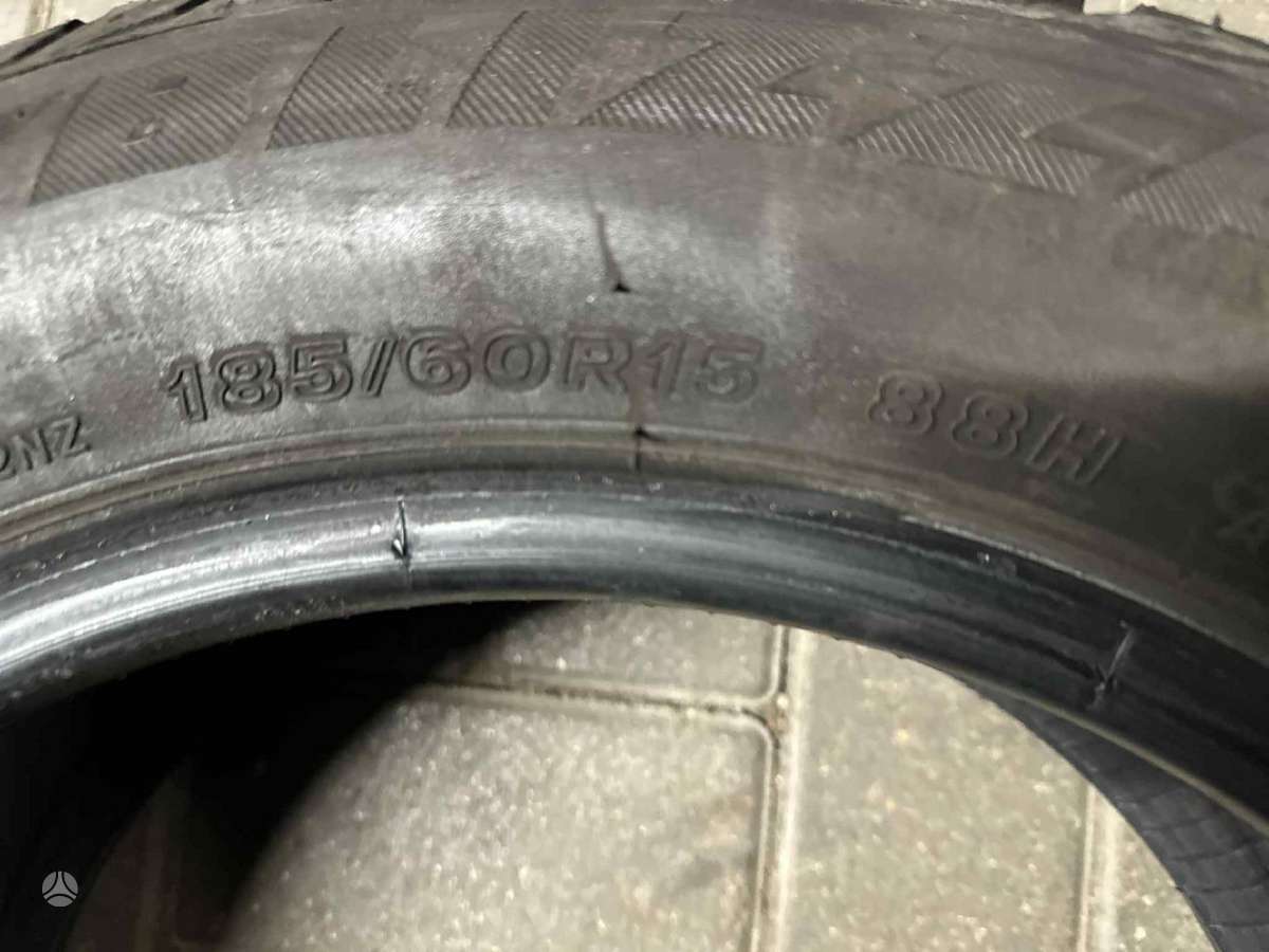 Bridgestone BLIZZAK, winter 185/60 R15