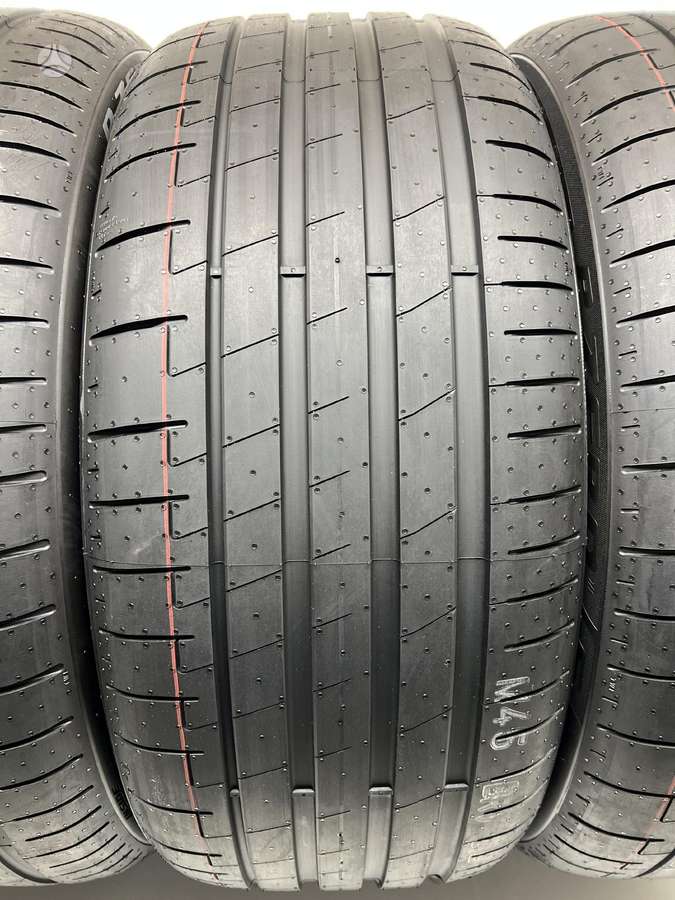 Pirelli P-Zero E * ELECT 2024m, vasarinės 255/35 R22