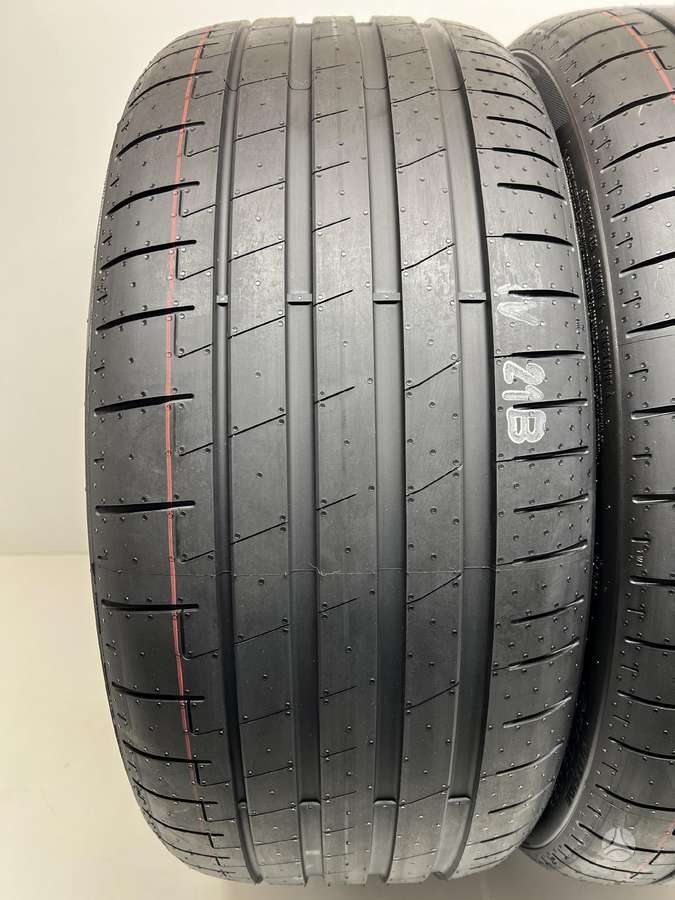 Pirelli P-Zero E * ELECT 2024m, vasaras 255/35 R22