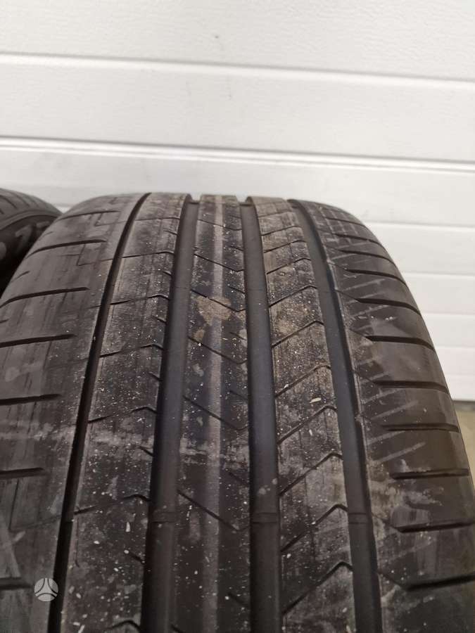 Pirelli P ZERO, летние 295/35 R22