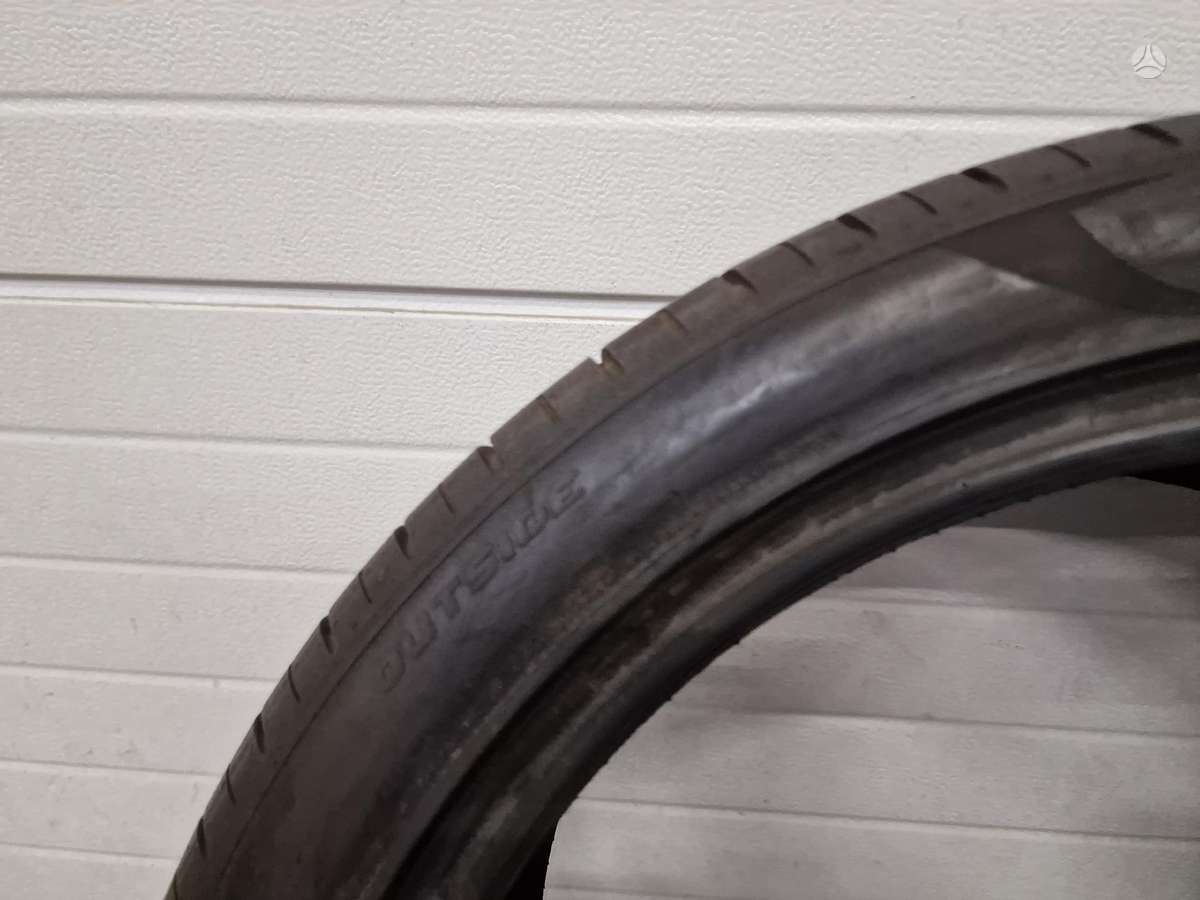 Pirelli P ZERO, vasaras 295/35 R22