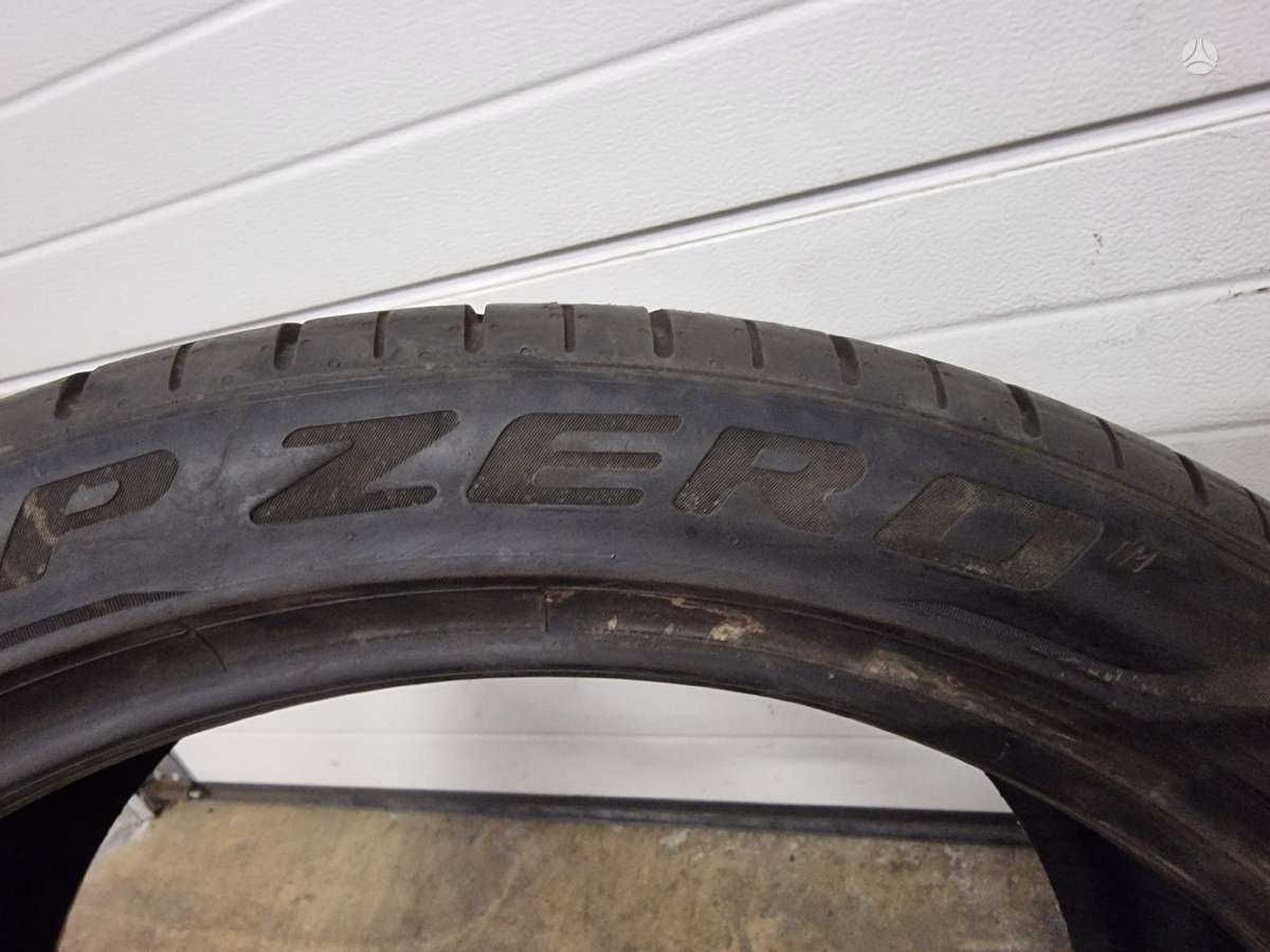 Pirelli P ZERO, vasaras 295/35 R22