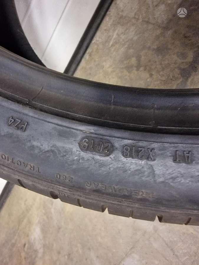 Pirelli P ZERO, vasaras 295/35 R22