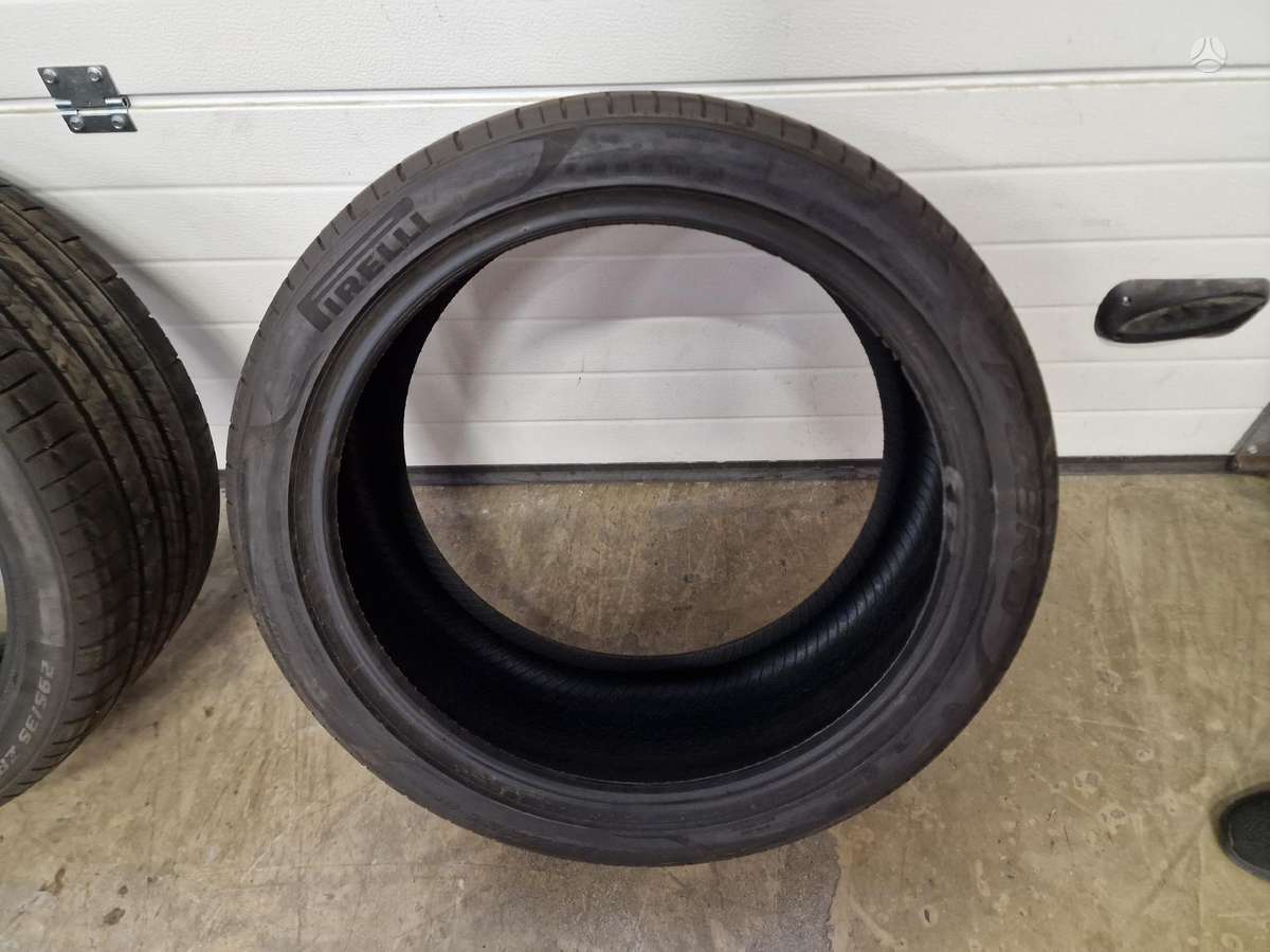 Pirelli P ZERO, vasarinės 295/35 R22