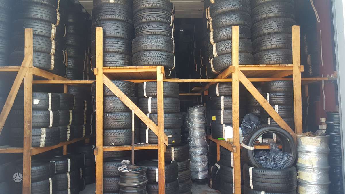 Semperit DIRECTION-GRIP apie 7mm, winter 195/65 R15