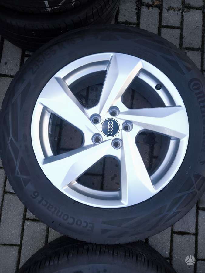 Audi Q3, lengvojo lydinio, R18