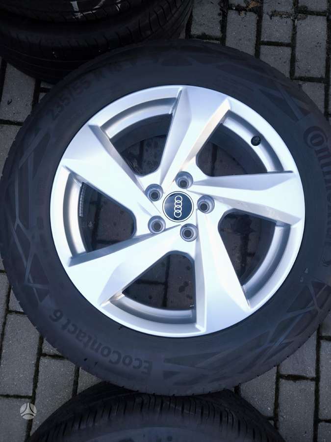 Audi Q3, light alloy, R18