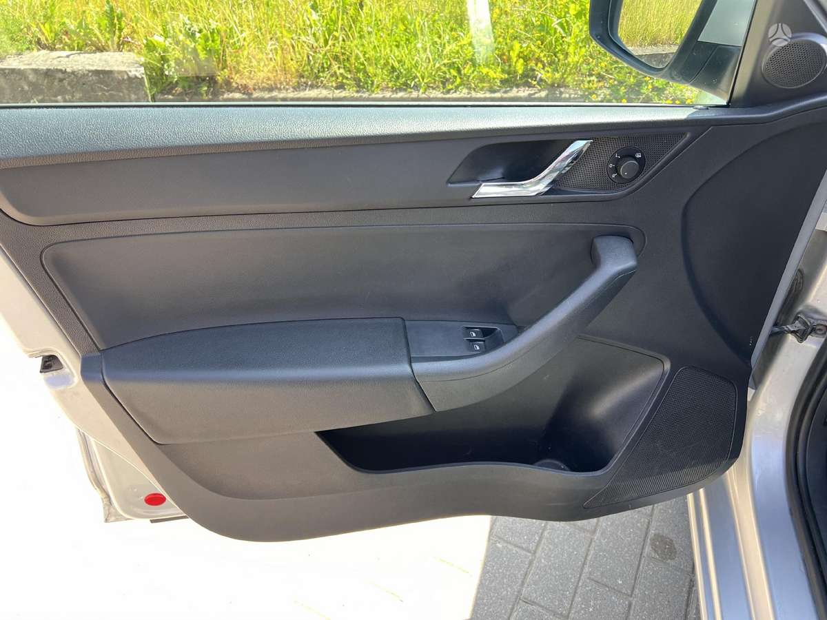 Skoda Rapid, 1.6 l., hatchback