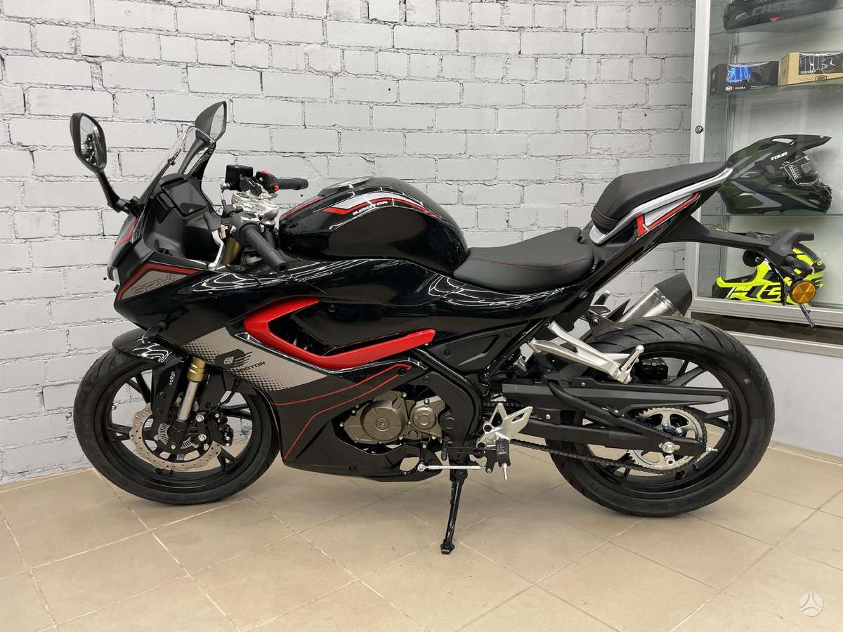 QJMOTOR SRK 125R 125cc, superbikes