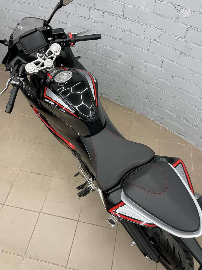 QJMOTOR SRK 125R 125cc, superbikes