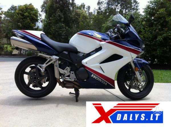 Honda VFR (Crosstourer / Crossrunner), superbikes