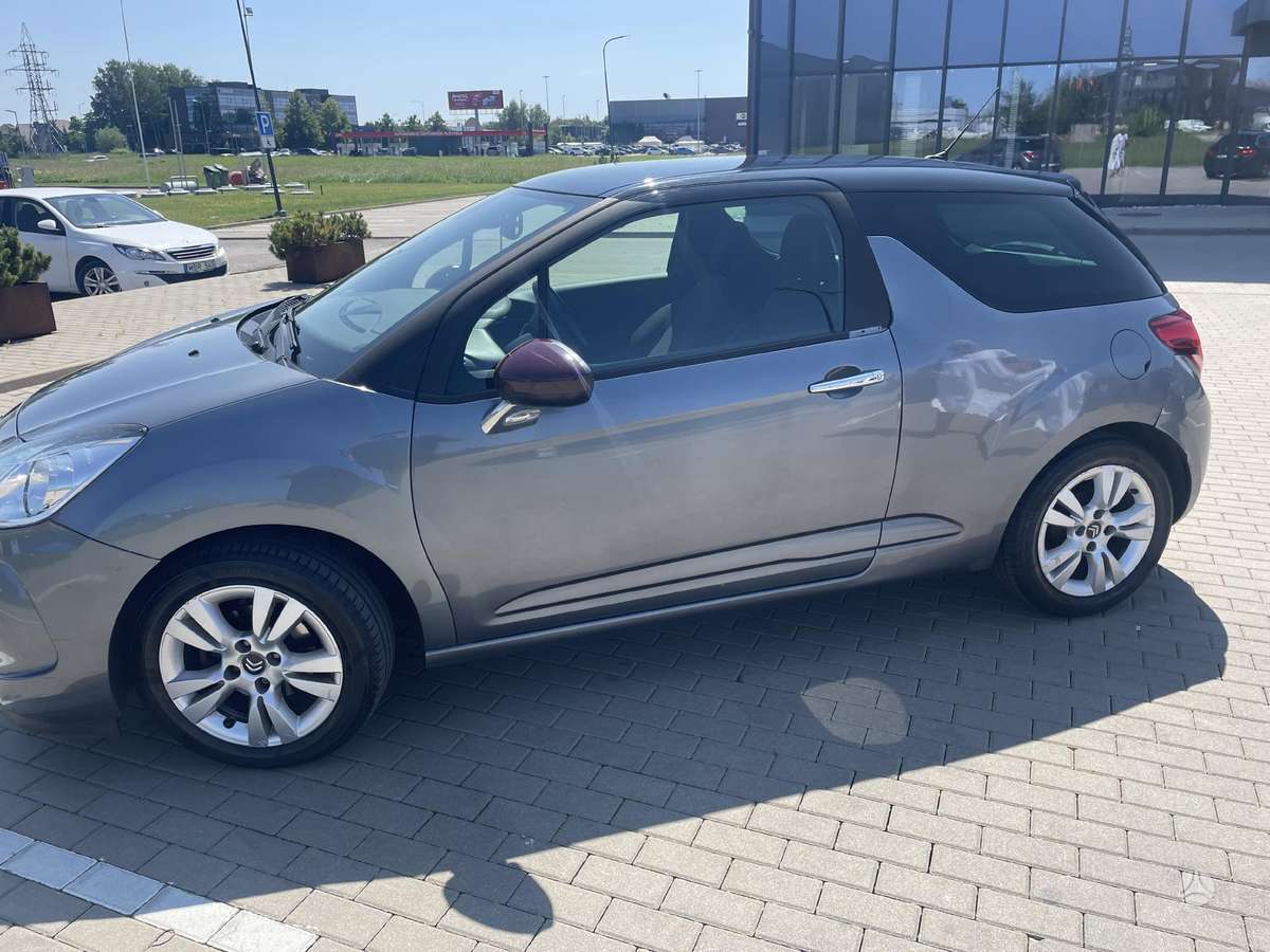 Citroen DS3, 1.6 l., Хэтчбек