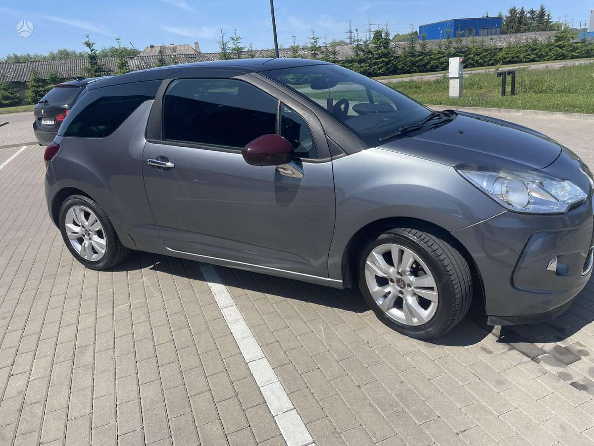 Citroen DS3, 1.6 l., Хэтчбек