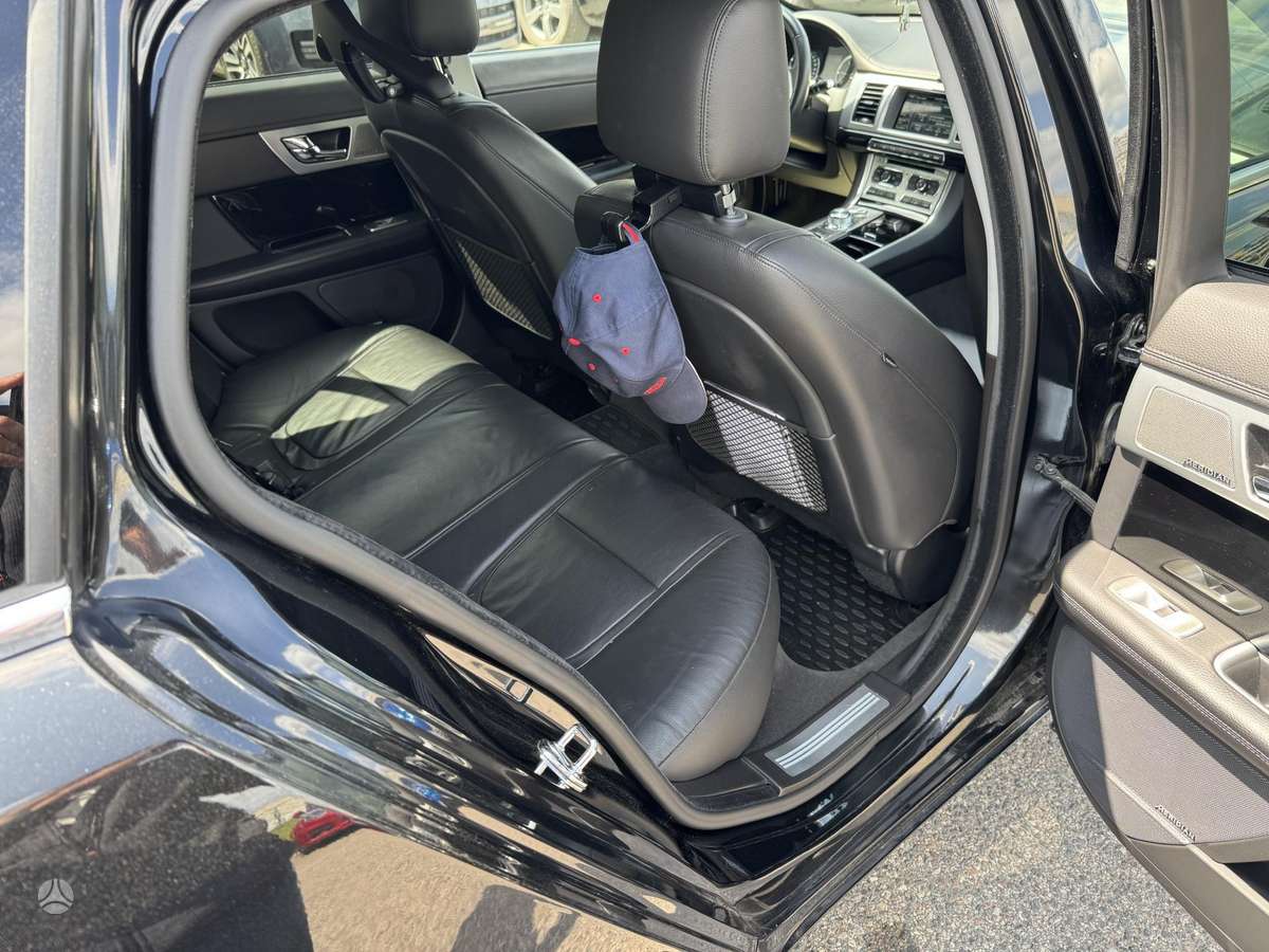 Jaguar XF, 2.2 l., Универсал