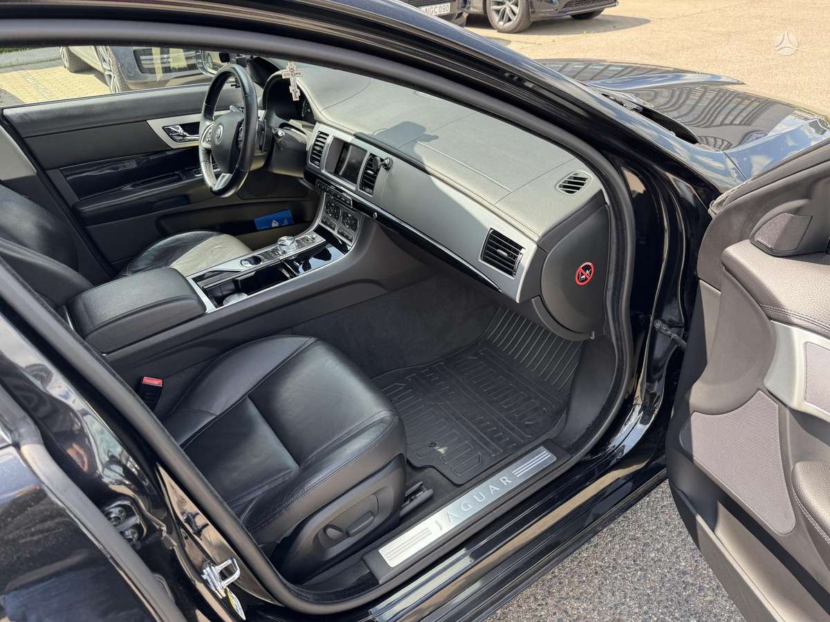 Jaguar XF, 2.2 l., Универсал