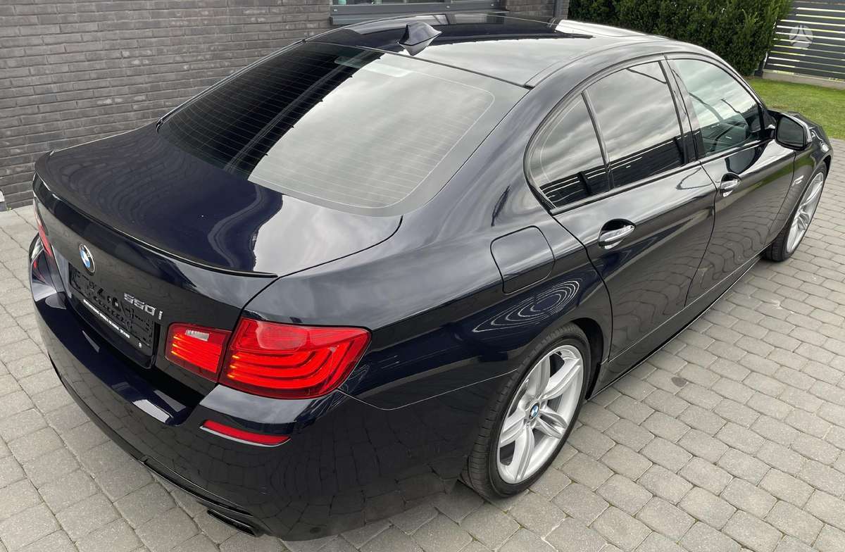 BMW 550, 4.4 l., Седан