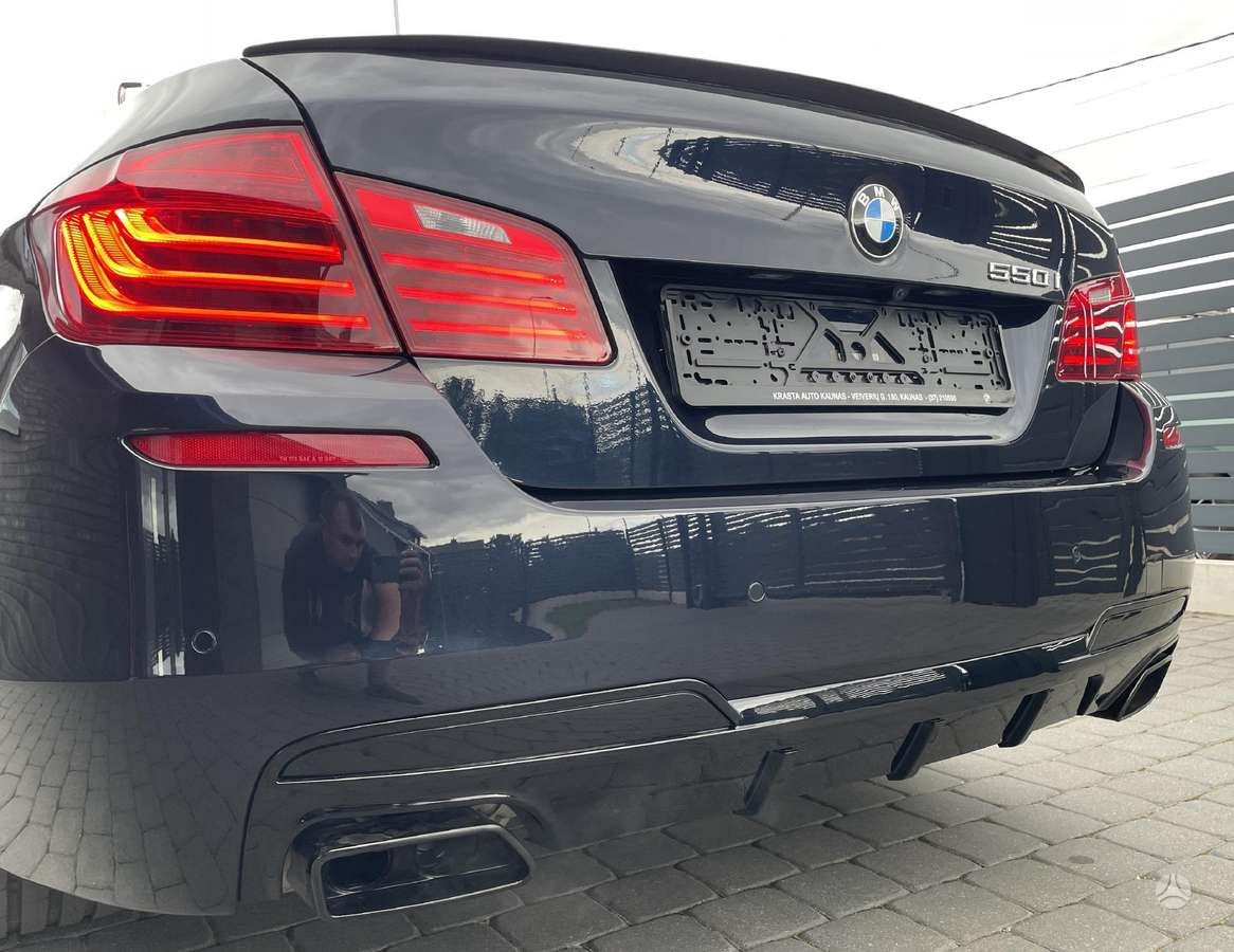 BMW 550, 4.4 l., Седан