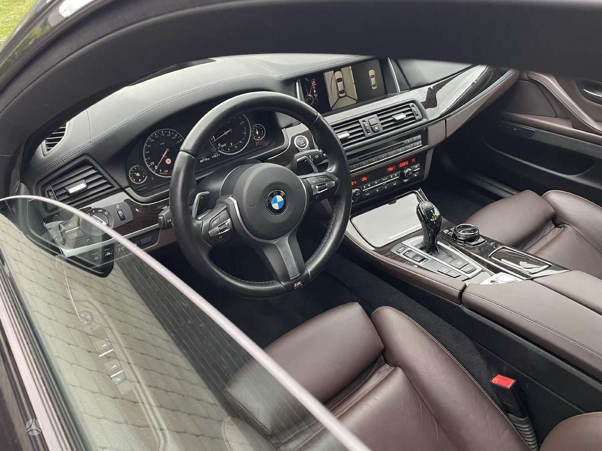 BMW 550, 4.4 l., Седан