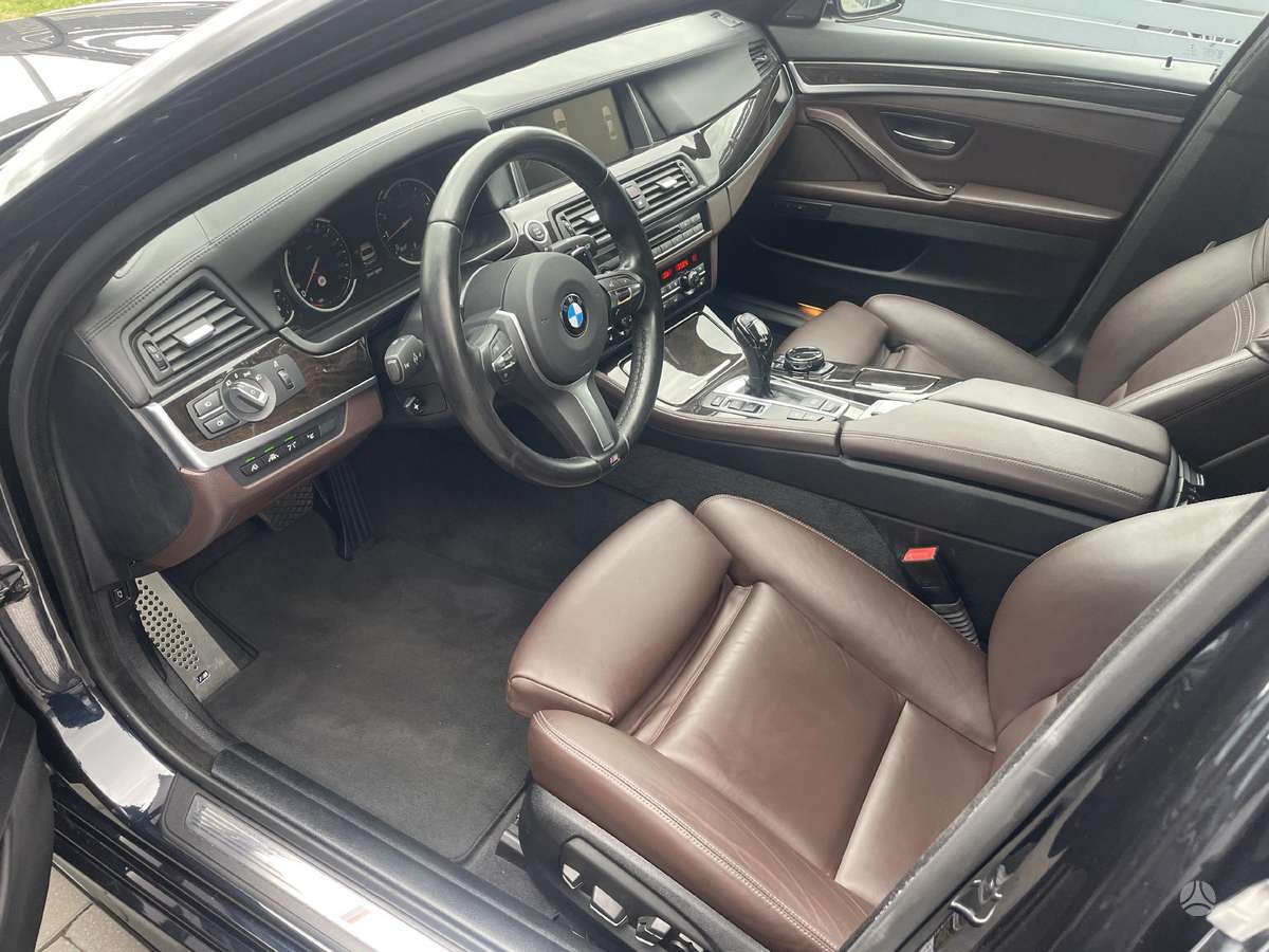 BMW 550, 4.4 l., Седан