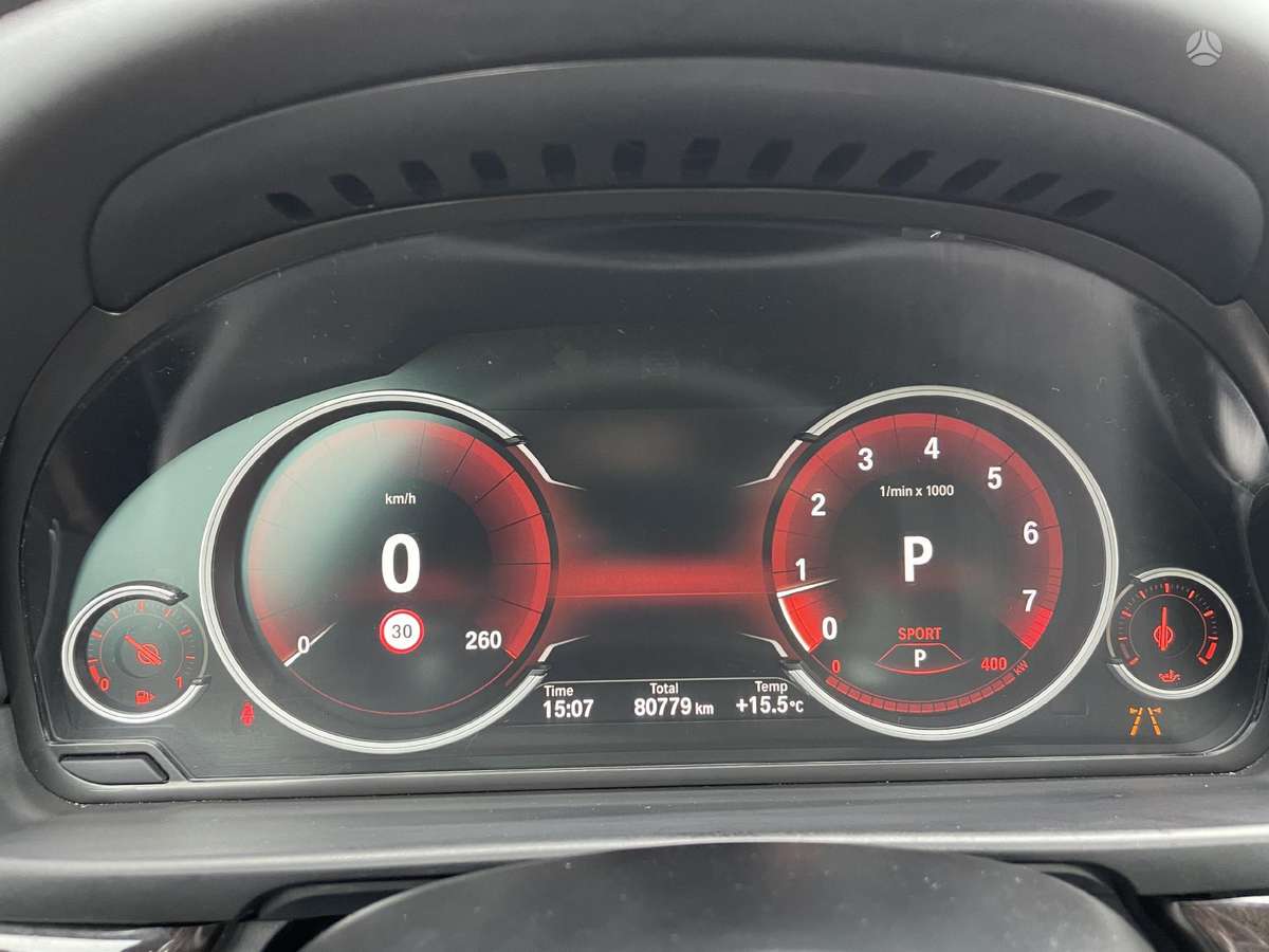 BMW 550, 4.4 l., Седан