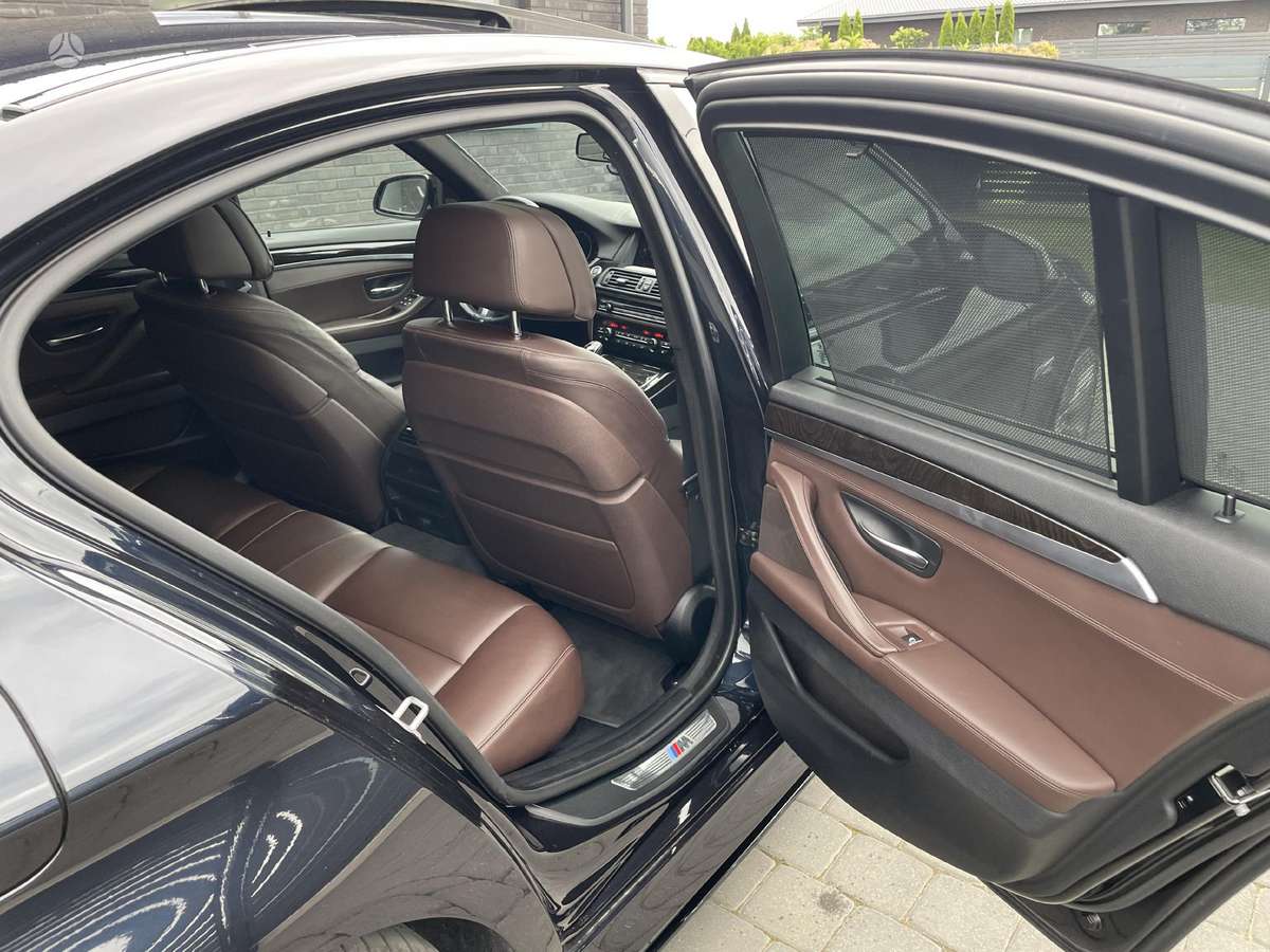 BMW 550, 4.4 l., Седан