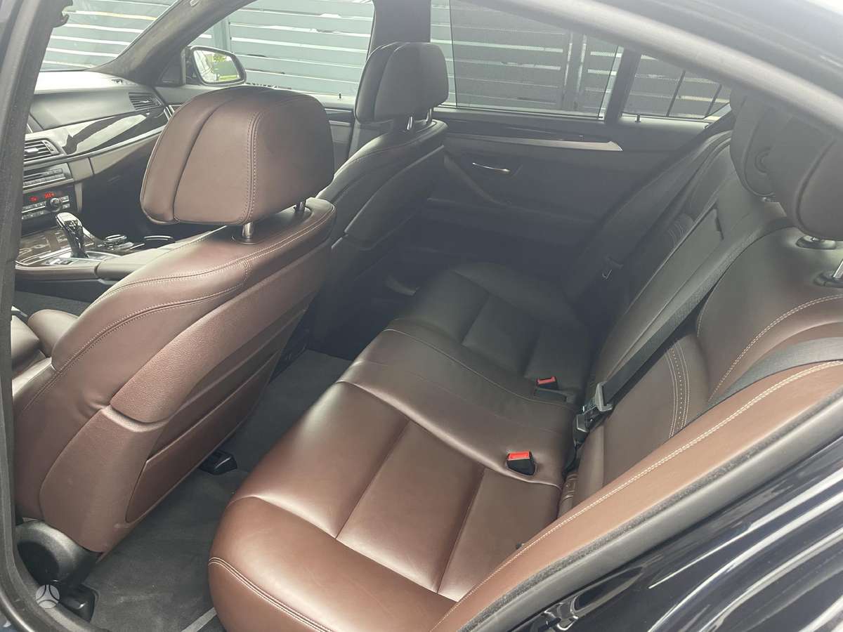 BMW 550, 4.4 l., Седан