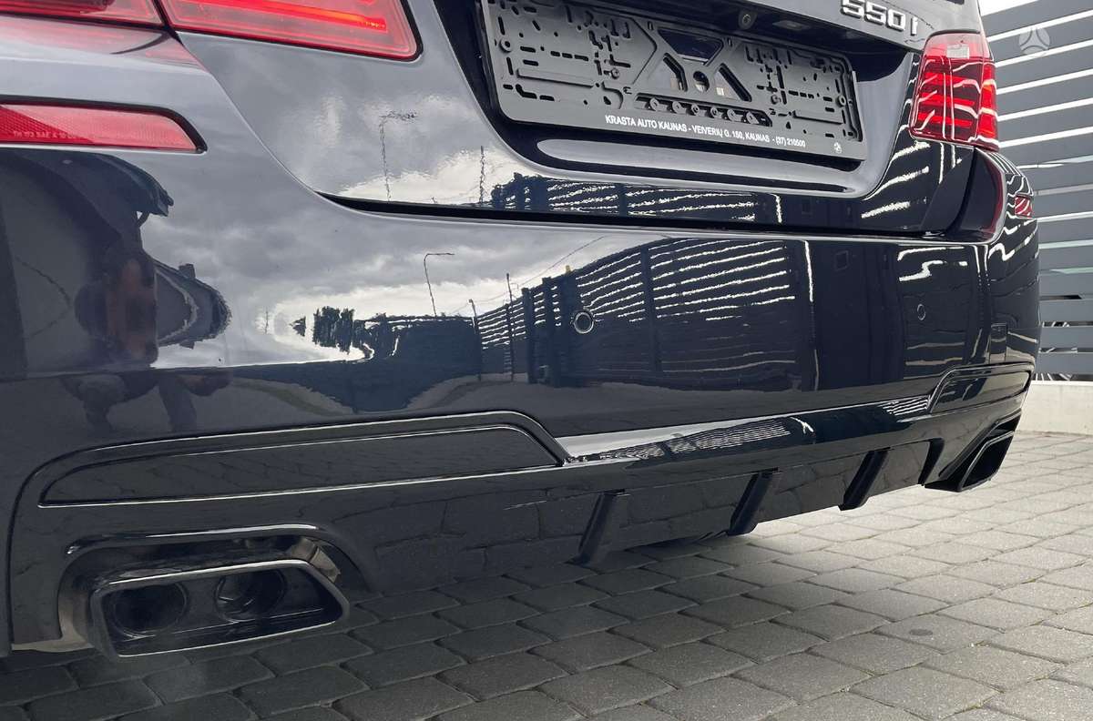 BMW 550, 4.4 l., Седан