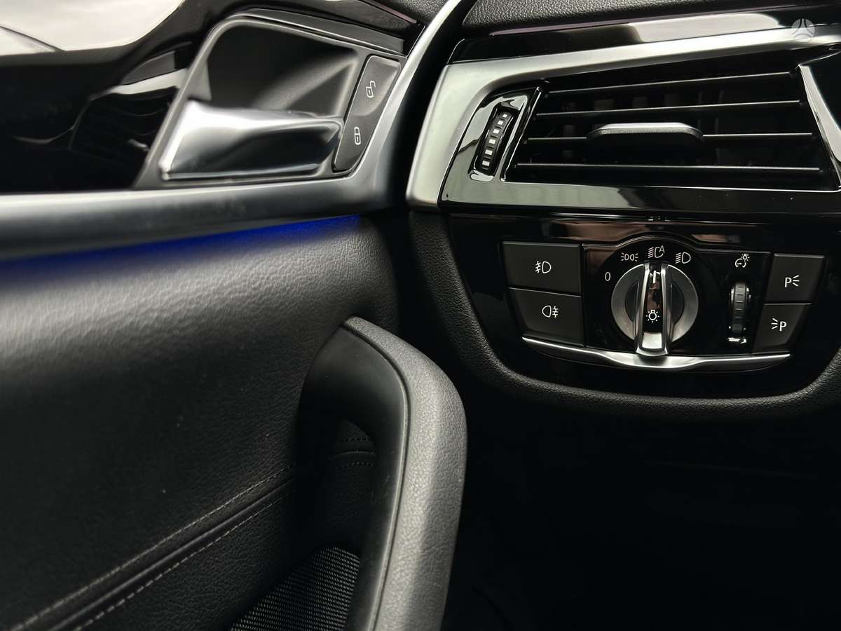 BMW 530, 3.0 l., Седан