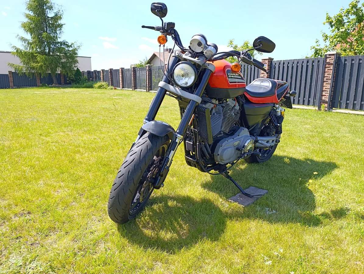Harley-Davidson XR 1200cc, street / classic
