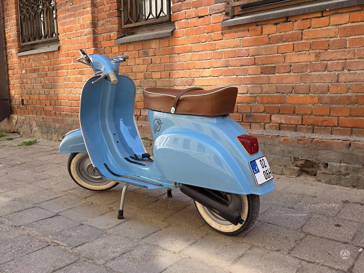 Piaggio Vespa 50cc, scooters / mopeds