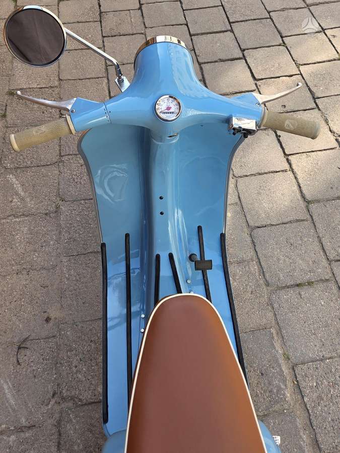 Piaggio Vespa 50cc, мотороллеры / мопеды